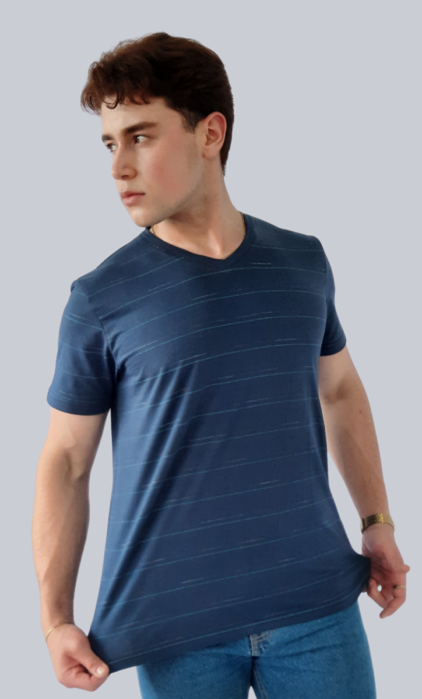 Camiseta Azul Marino Cuello V Listado - Imagen 3
